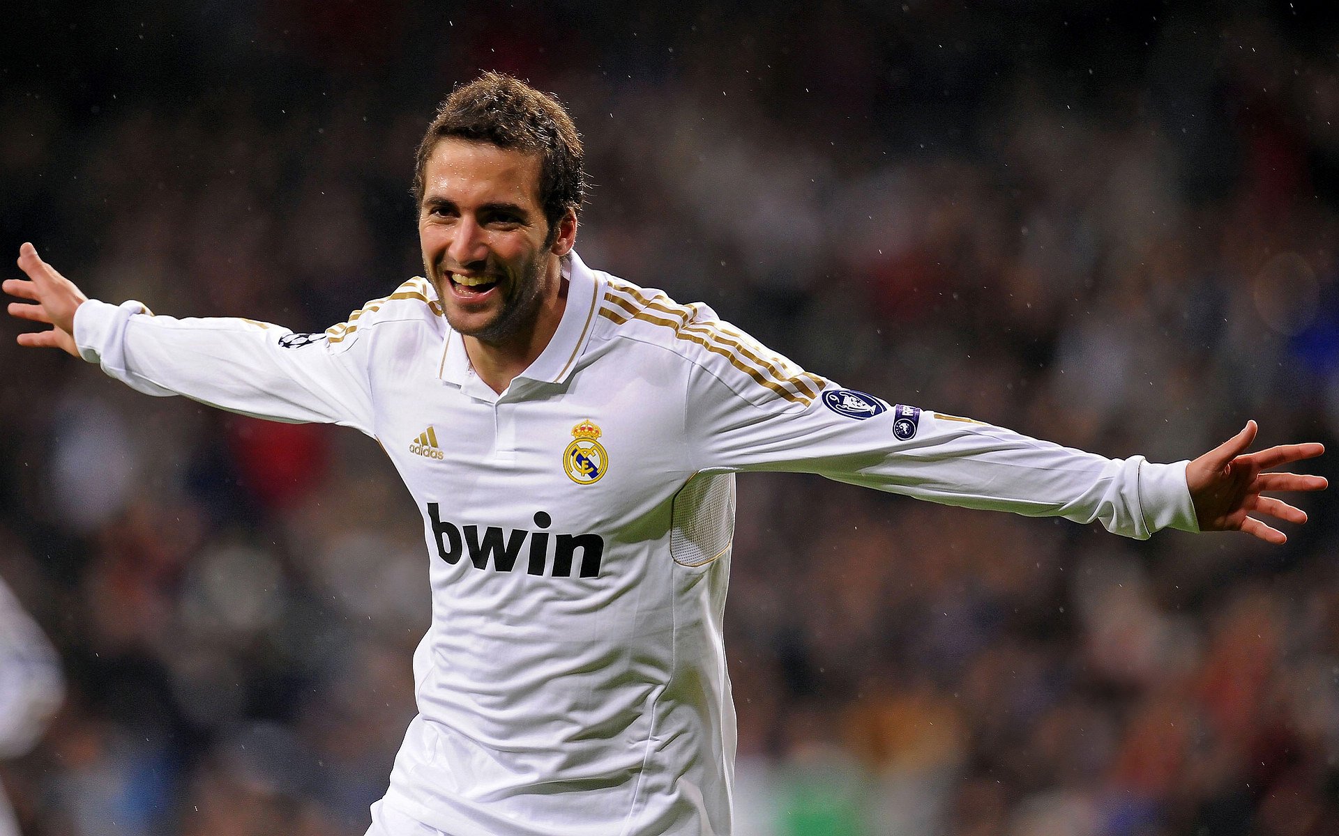 电竞世界杯盛大开幕 全球顶尖战队角逐王者荣耀